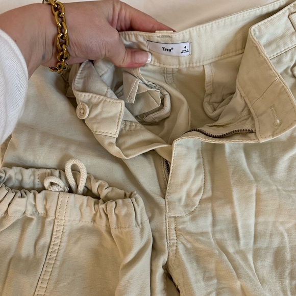 Aritzia TNA cargo supply pant - Picture 4 of 5
